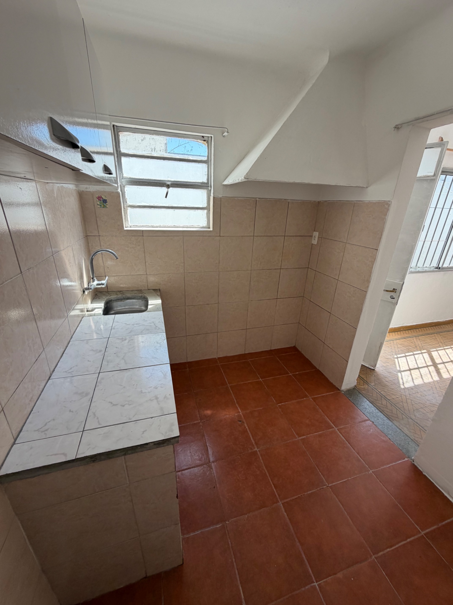 Alquilo apartamento de 1 dormitorio y patio próximo al Hospital Policíal. · Foto 6