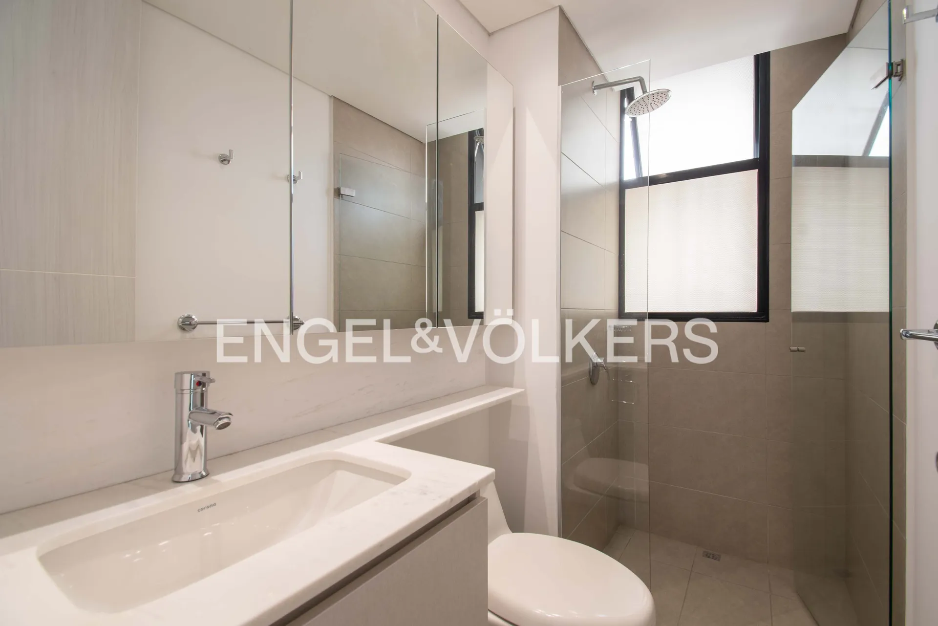 Apartamento en arriendo en Lalinde, Medellín · foto 10 de 16