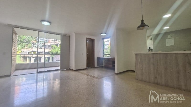 Apartamento de 2 alcobas en arriendo en El Diamante No. 2, Medellín, 80 m² · foto 6 de 12