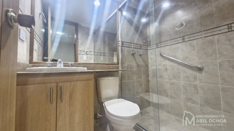Apartamento de 2 alcobas en arriendo en El Diamante No. 2, Medellín, 80 m² · foto 9 de 12