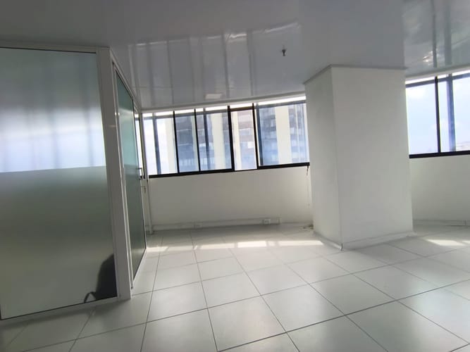 Oficina en arriendo en Avenida Santander, Manizales, 61 m² · foto 18 de 20