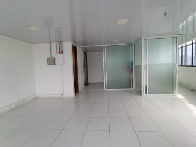 Oficina en arriendo en Avenida Santander, Manizales, 61 m² · foto 20 de 20