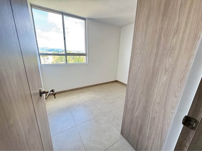 Apartamento de 2 alcobas en venta en Barro Blanco, Rionegro, 60 m² · foto 5 de 9