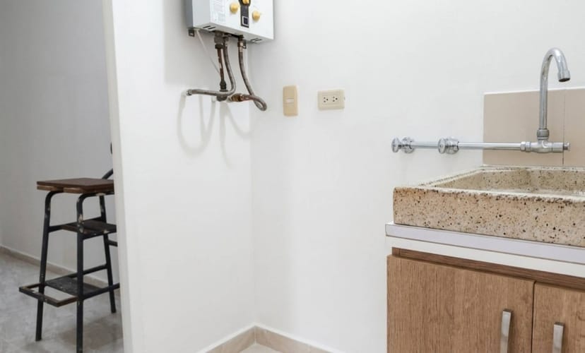 Apartamento de 3 alcobas en venta en Verbenal San Antonio, Bogotá, 66 m² · foto 14 de 24