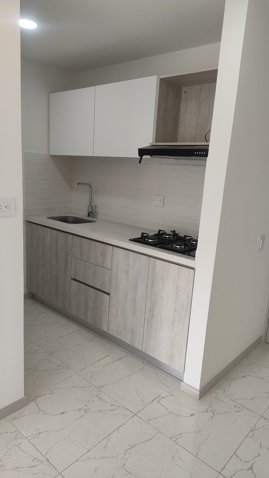 Apartamento en venta en Aeropuerto, Pereira · foto 2 de 10