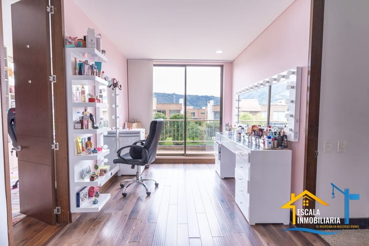 Casa de 3 alcobas en venta en Pueblo Viejo, Cota, 181 m² · foto 17 de 24