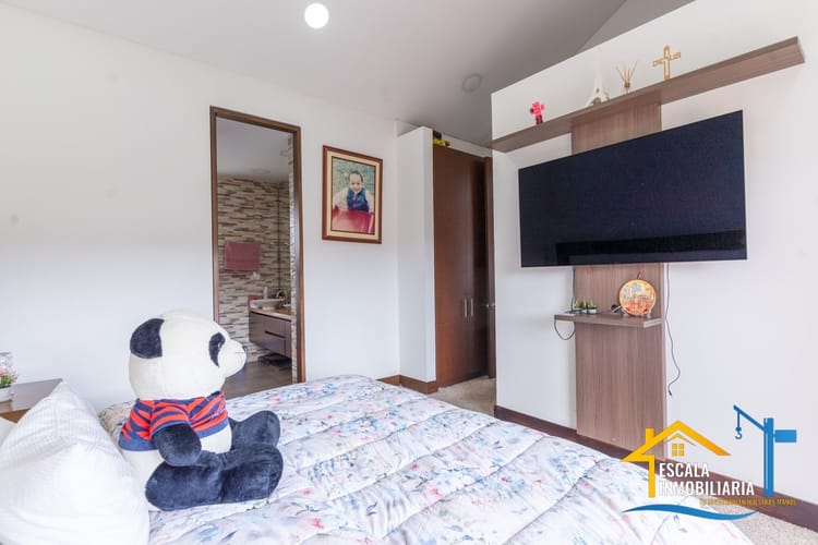 Casa de 3 alcobas en venta en Pueblo Viejo, Cota, 181 m² · foto 13 de 24