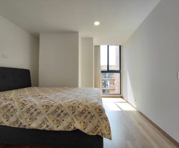 Apartamento de 2 alcobas en venta en Las Flores, Sabaneta, 70 m² · foto 2 de 24
