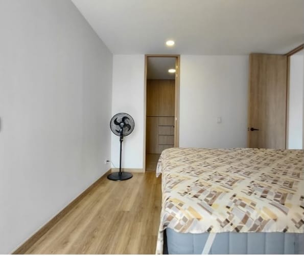 Apartamento de 2 alcobas en venta en Las Flores, Sabaneta, 70 m² · foto 14 de 24