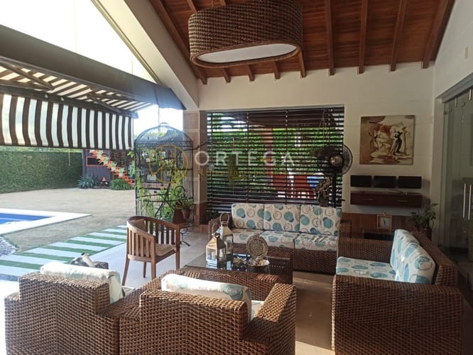 Casa de 5 alcobas en venta en Rio Frio, Floridablanca, 400 m² · foto 10 de 24