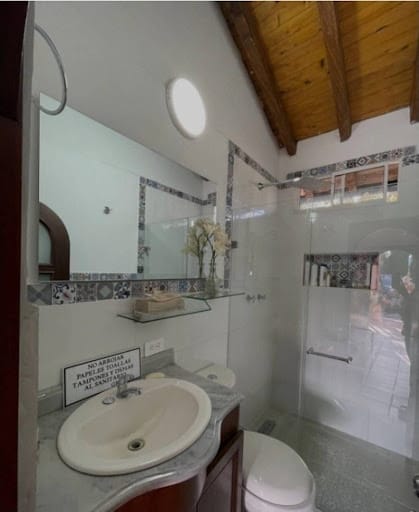 Casa de 5 alcobas en venta en Mampuesto, Rionegro · foto 15 de 24