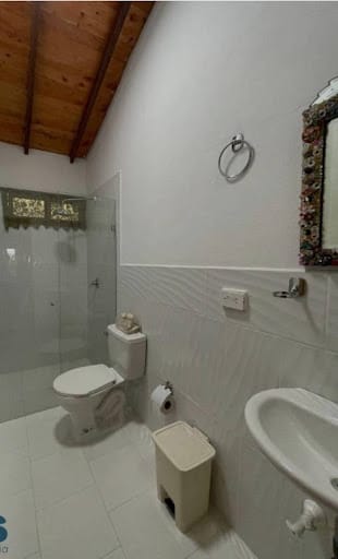 Casa de 5 alcobas en venta en Mampuesto, Rionegro · foto 21 de 24