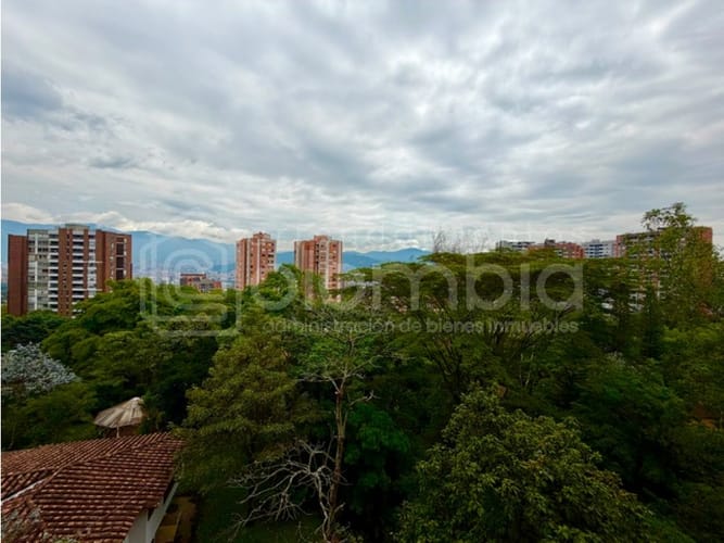 Apartamento de 3 alcobas en venta en Loma Del Chocho, Envigado, 107 m² · foto 6 de 24