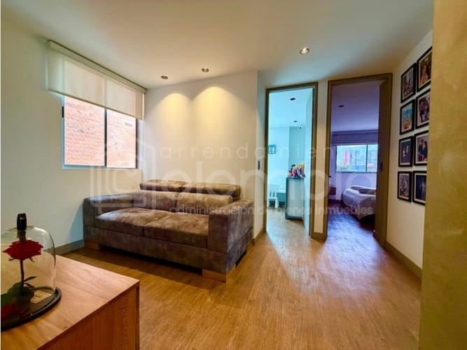Apartamento de 3 alcobas en venta en Loma Del Chocho, Envigado, 107 m² · foto 11 de 24