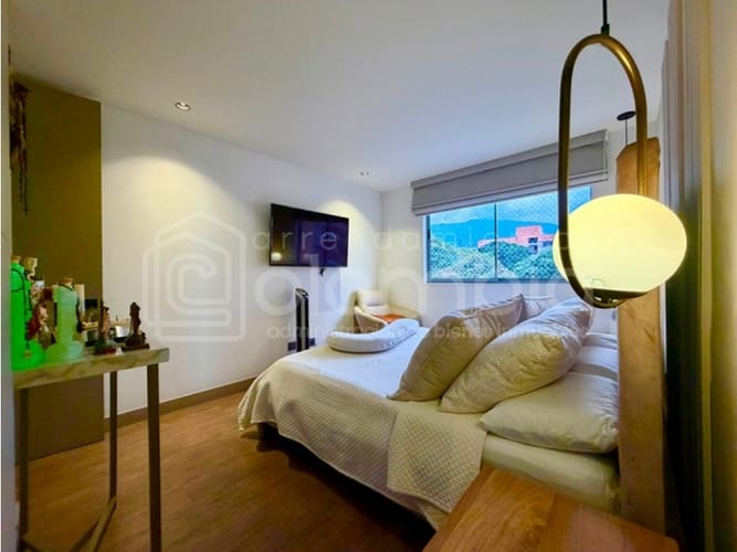 Apartamento de 3 alcobas en venta en Loma Del Chocho, Envigado, 107 m² · foto 15 de 24