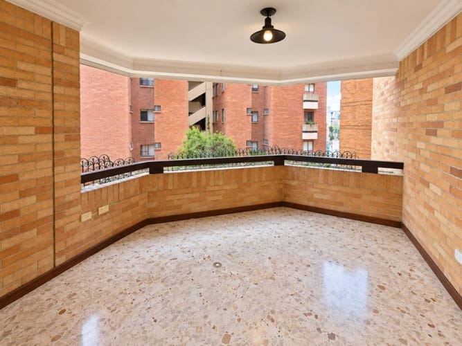 Apartamento de 3 alcobas en venta en Cabecera Del Llano, Bucaramanga, 192 m² · foto 3 de 19