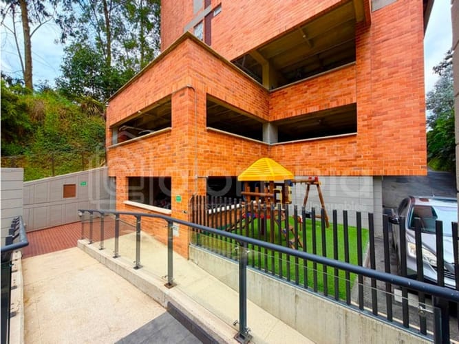 Apartamento de 3 alcobas en venta en Loma Del Chocho, Envigado, 107 m² · foto 20 de 24