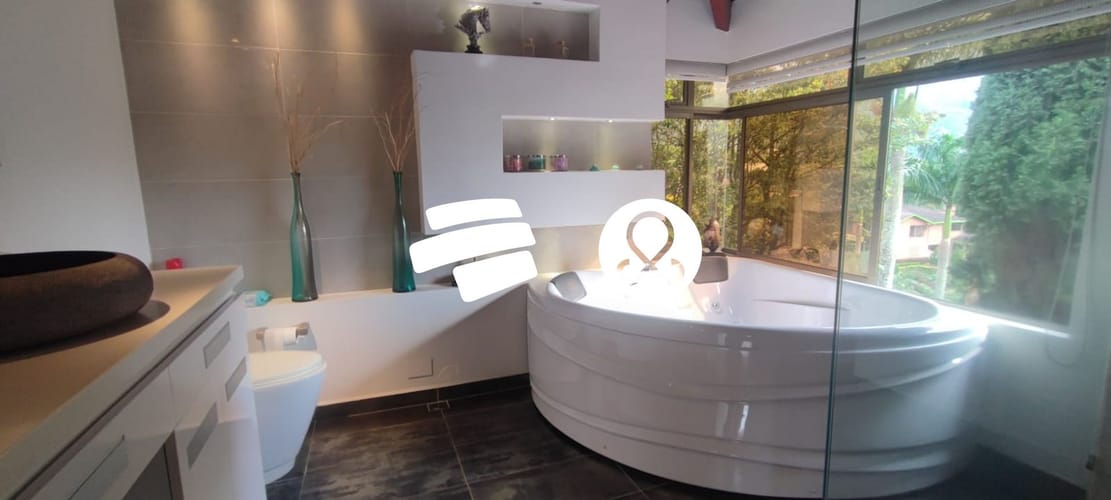 Casa de 4 alcobas en venta en Entreamigos, Sabaneta, 350 m² · foto 18 de 24