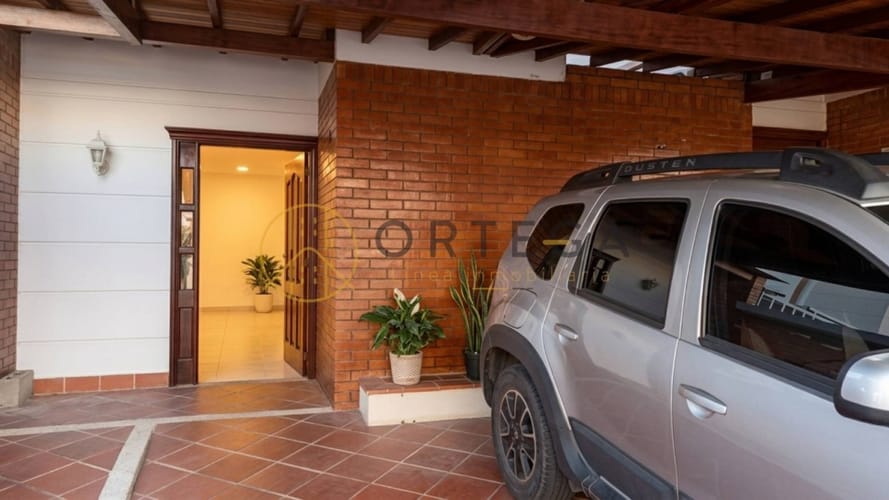 Casa de 3 alcobas en venta en Versalles, Floridablanca, 130 m² · foto 3 de 24