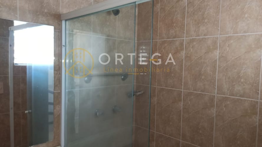 Casa de 3 alcobas en venta en Versalles, Floridablanca, 130 m² · foto 10 de 24