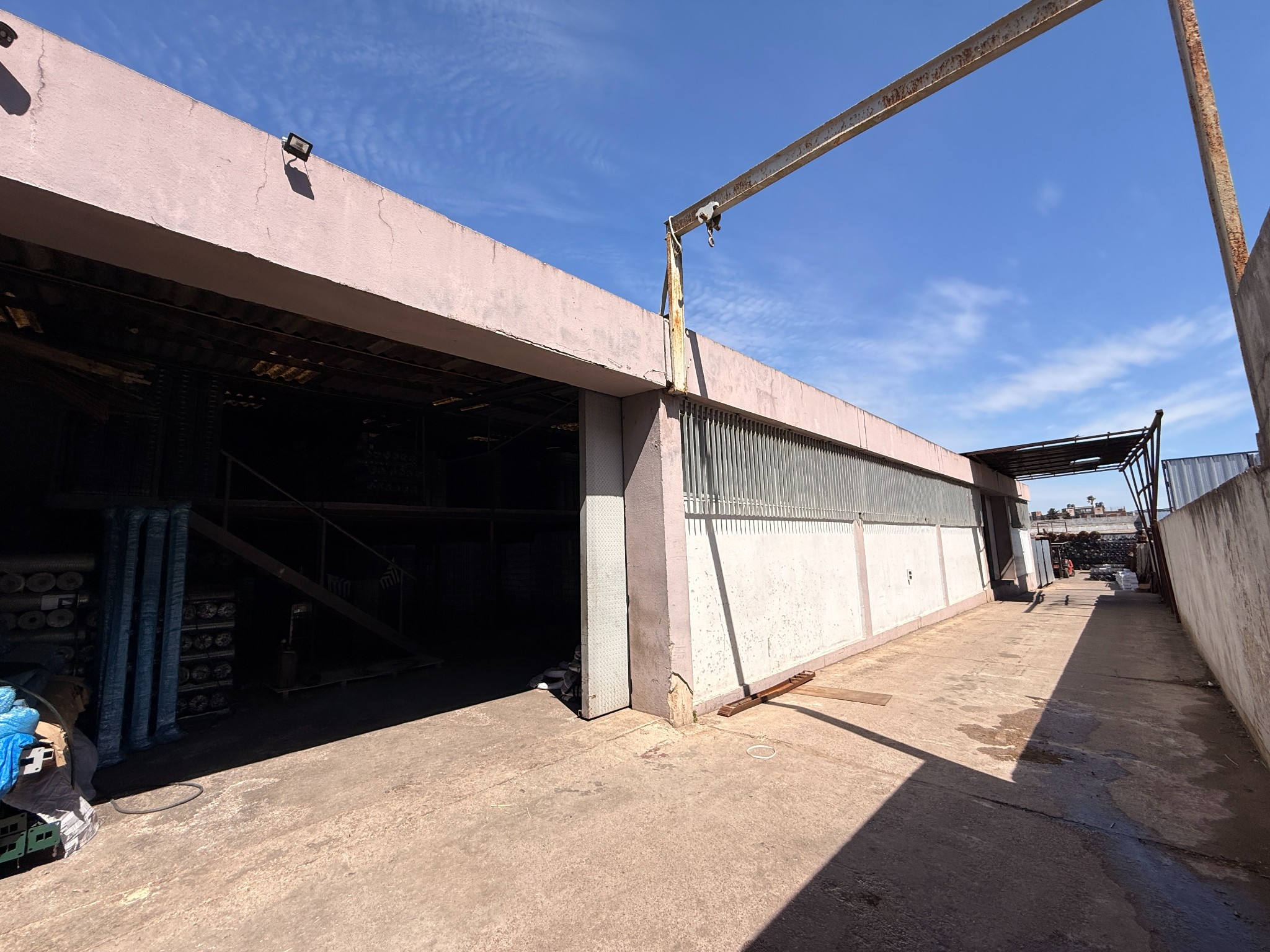 Excelente Oportunidad De Alquiler Amplio Local Comercial, Industrial Malvin Norte · Foto 9