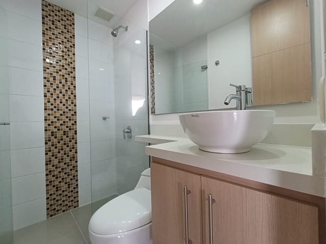 Apartamento de 3 alcobas en arriendo en Loma Del Indio, Medellín, 86 m² · foto 13 de 15