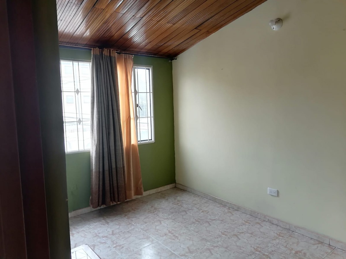 Casa en venta en Villas Del Madrigal, Bogotá · foto 4 de 24