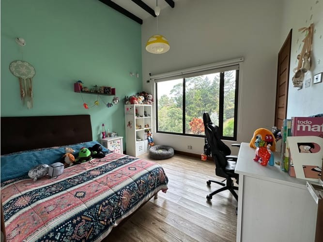 Casa de 4 alcobas en venta en El Porvenir, Rionegro, 262 m² · foto 10 de 20