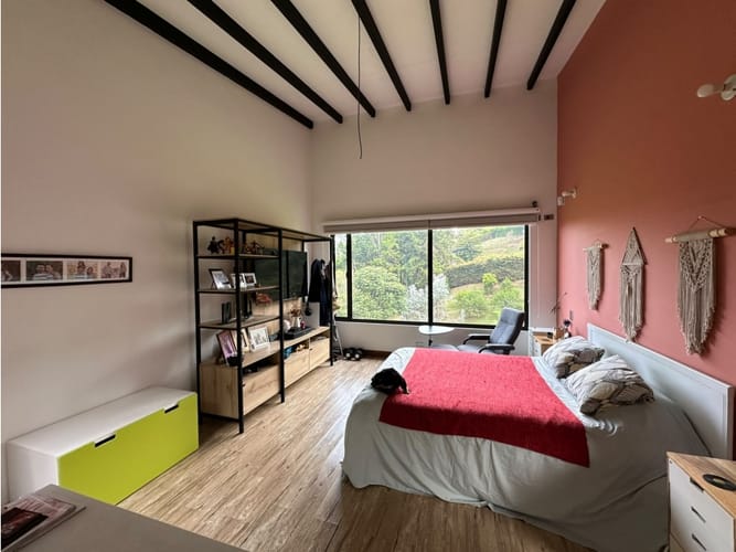 Casa de 4 alcobas en venta en El Porvenir, Rionegro, 262 m² · foto 14 de 20