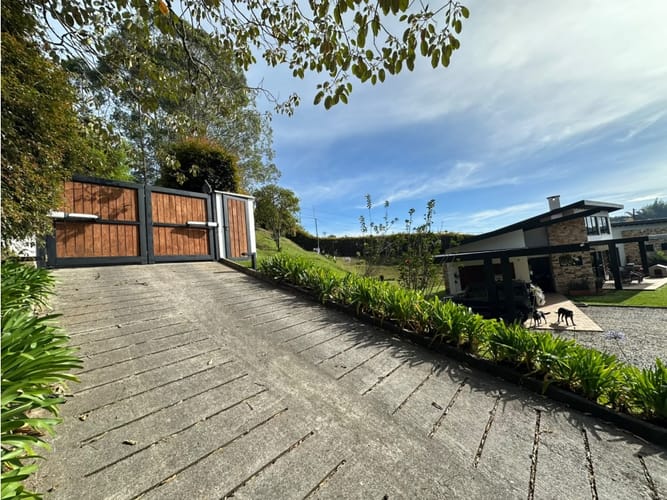 Casa de 4 alcobas en venta en El Porvenir, Rionegro, 262 m² · foto 20 de 20
