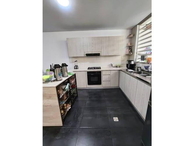 Casa de 7 alcobas en venta en Champagnat, Cali, 360 m² · foto 4 de 18