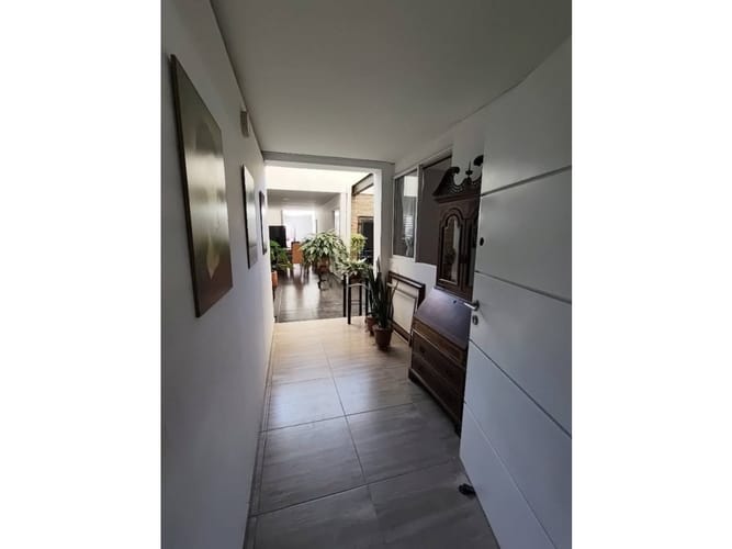 Casa de 7 alcobas en venta en Champagnat, Cali, 360 m² · foto 6 de 18