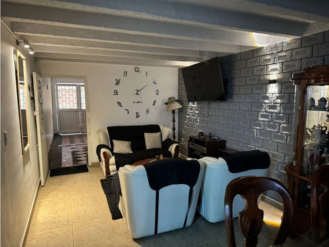 Casa de 5 alcobas en venta en Montes, Bogotá, 250 m² · foto 5 de 21