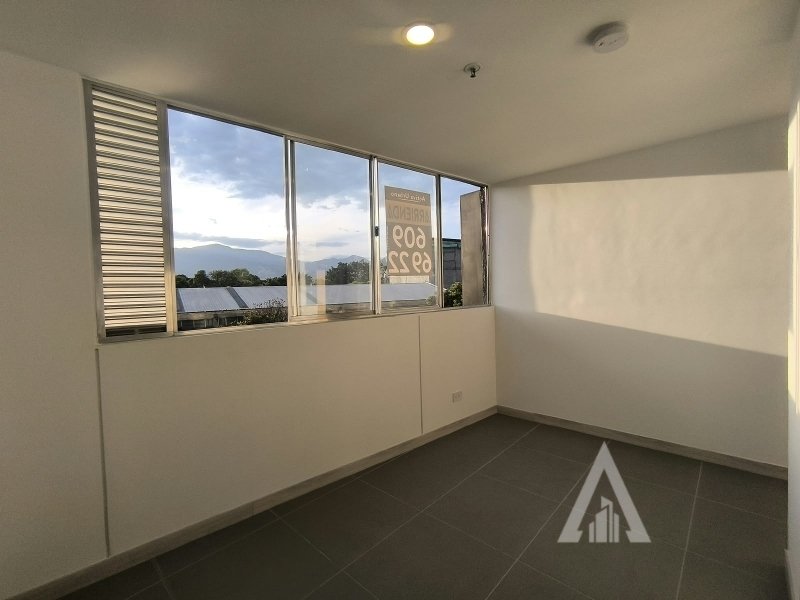 Apartamento en arriendo en El Poblado, Medellín · foto 8 de 13
