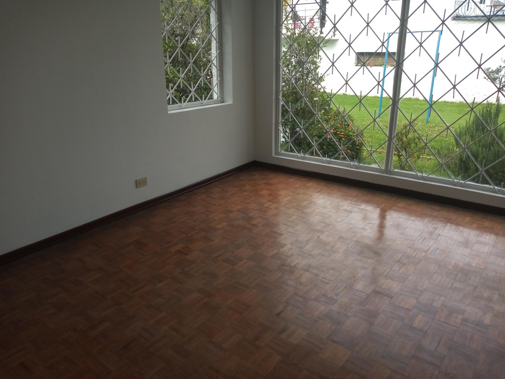 Casa en venta en La Floresta, Bogotá · foto 3 de 23