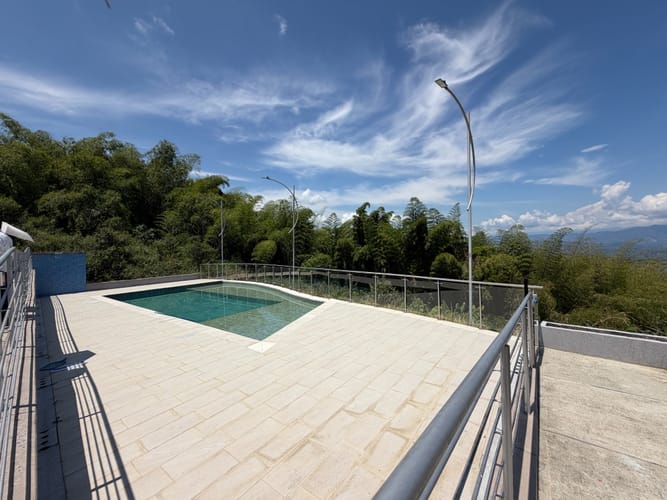 Lote en venta en La Cabaña, Manizales, 499 m² · foto 2 de 10