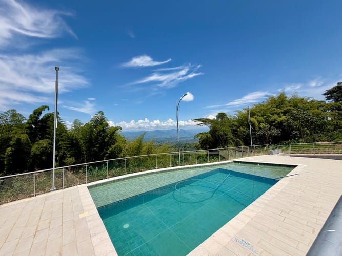Lote en venta en La Cabaña, Manizales, 499 m² · foto 3 de 10