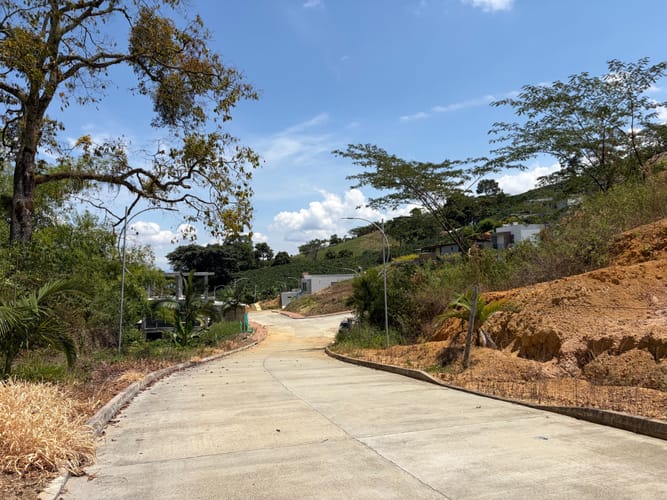 Lote en venta en La Cabaña, Manizales, 499 m² · foto 10 de 10