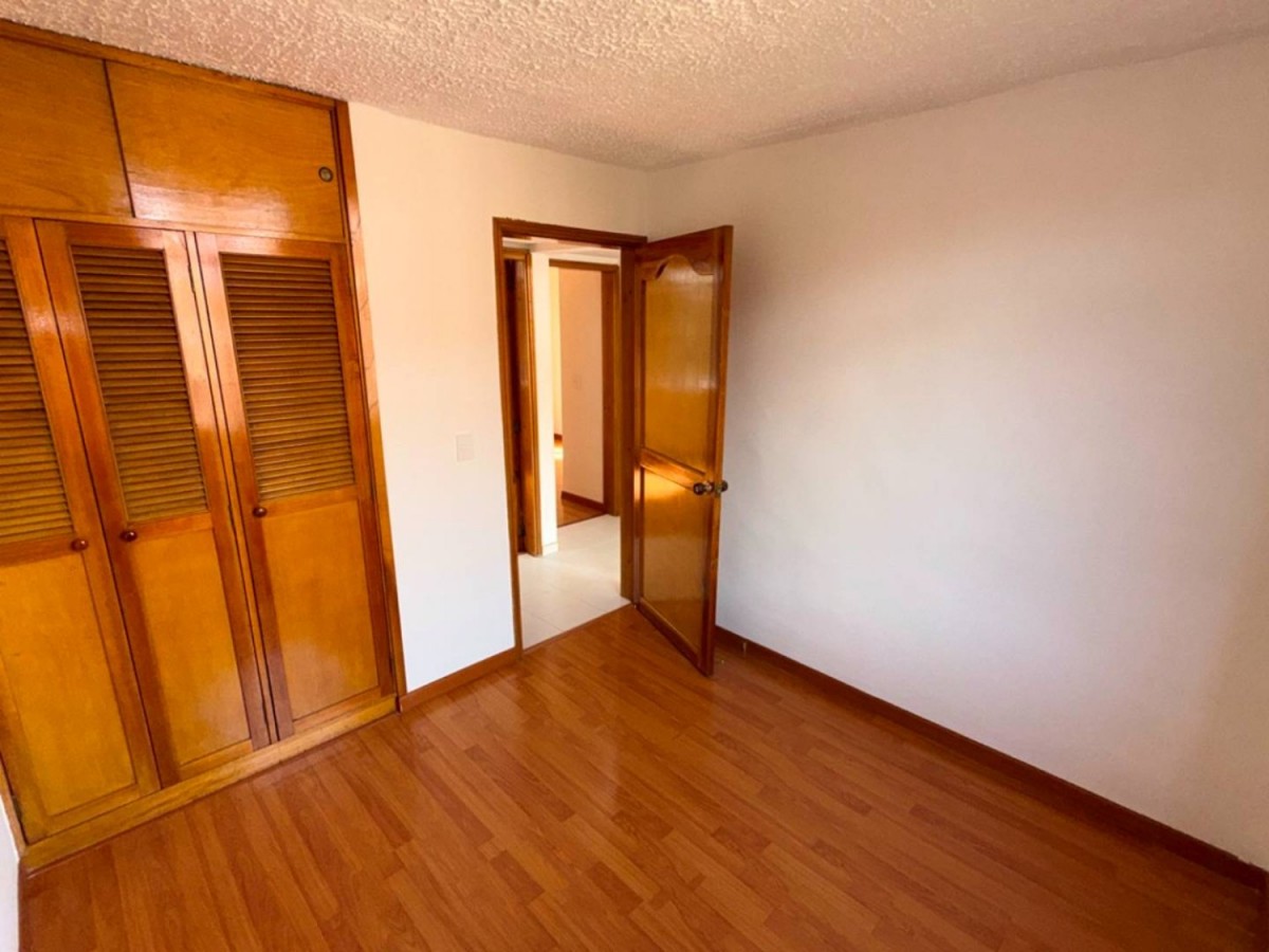 Apartamento en venta en Carlos Lleras Restrepo Manzana C, Bogotá · foto 13 de 24