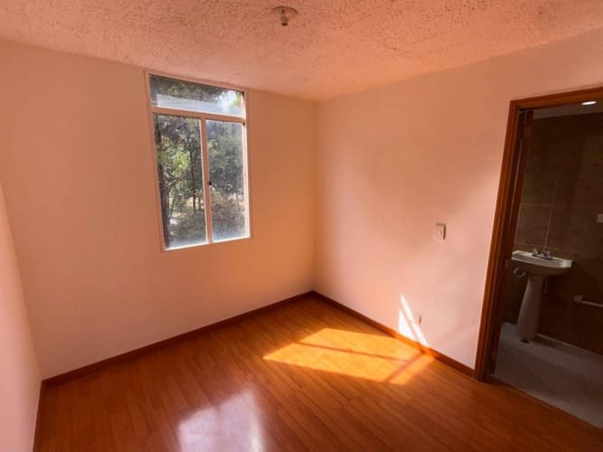 Apartamento en venta en Carlos Lleras Restrepo Manzana C, Bogotá · foto 17 de 24