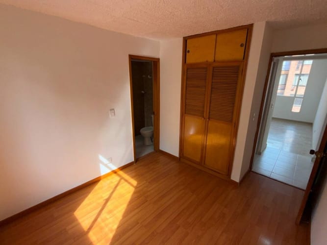 Apartamento en venta en Carlos Lleras Restrepo Manzana C, Bogotá · foto 18 de 24
