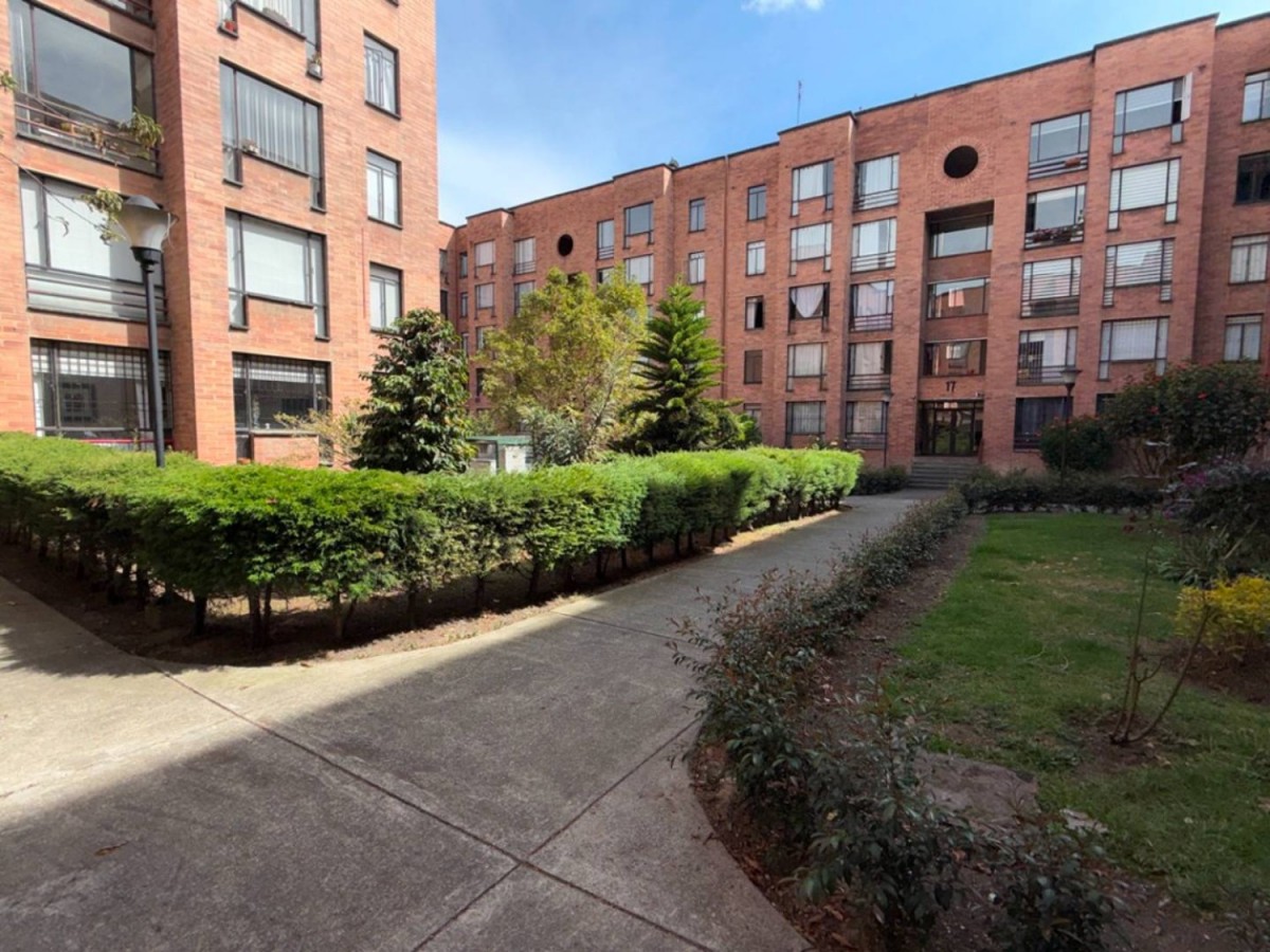 Apartamento en venta en Carlos Lleras Restrepo Manzana C, Bogotá · foto 21 de 24