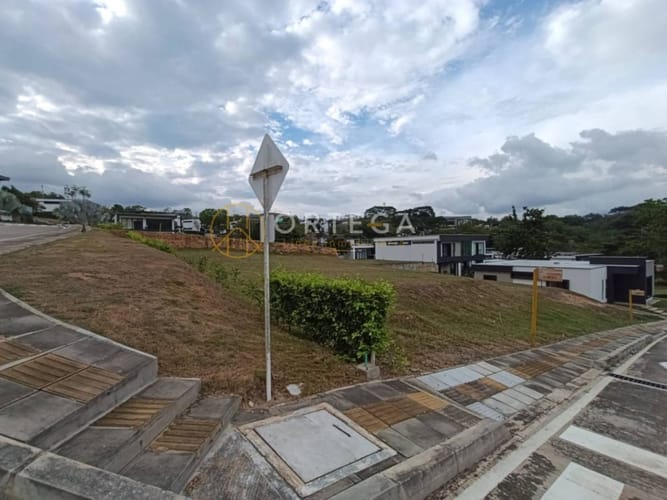 Lote en venta en Ruitoque, Girón, 420 m² · foto 3 de 21