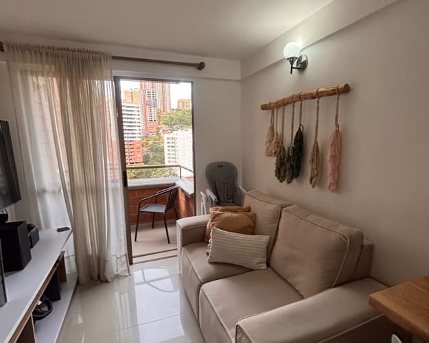 Apartamento de 3 alcobas en venta en San Jose, Sabaneta, 57 m² · foto 5 de 11