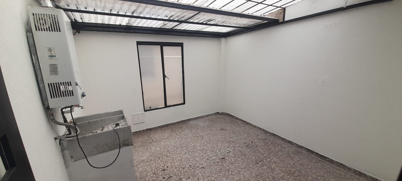 Casa en venta en Sabana De Tibabuyes, Bogotá · foto 19 de 23