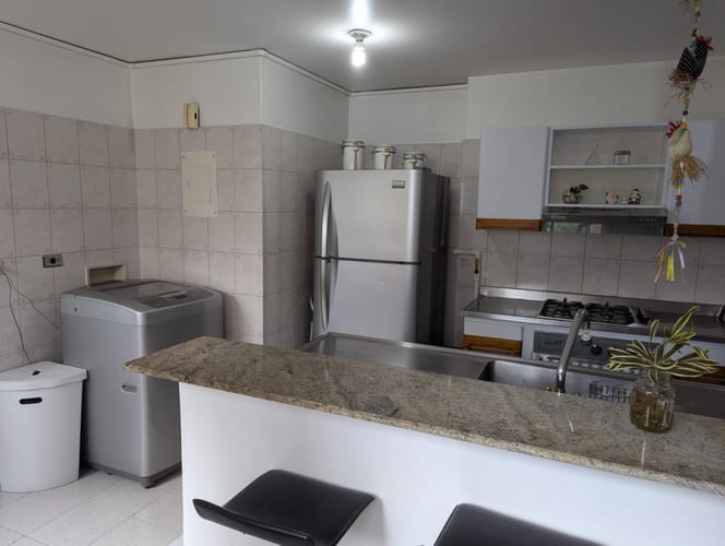 Apartamento de 3 alcobas en arriendo en Lalinde, Medellín, 130 m² · foto 5 de 21