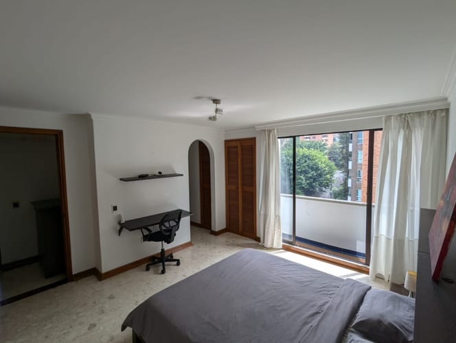 Apartamento de 3 alcobas en arriendo en Lalinde, Medellín, 130 m² · foto 6 de 21