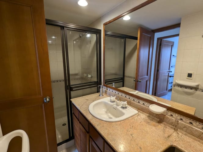 Apartamento de 3 alcobas en arriendo en Lalinde, Medellín, 130 m² · foto 16 de 21