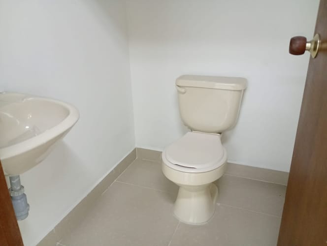 Oficina en arriendo en El Poblado, Medellín, 165 m² · foto 11 de 11