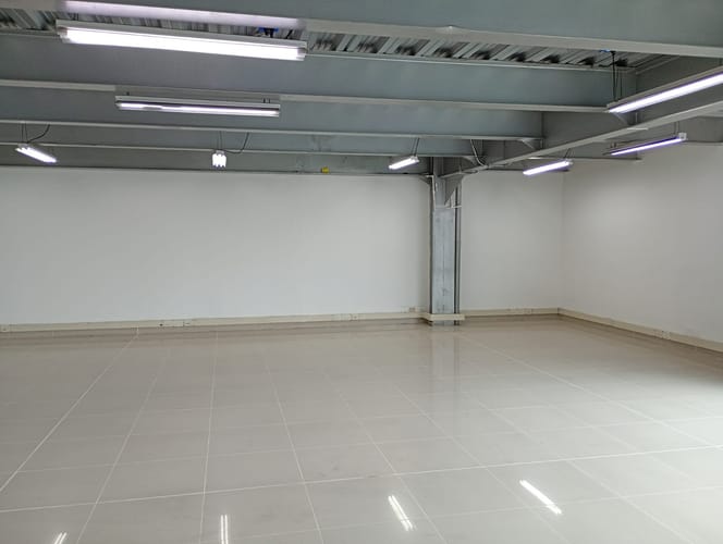 Oficina en arriendo en El Poblado, Medellín, 165 m² · foto 7 de 11